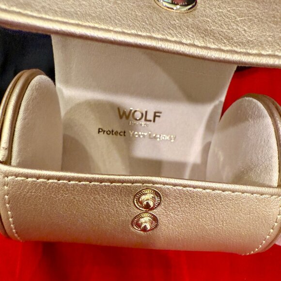 WOLF EST 1834 CHAMPAGNE FINE LEATHER WATCH JEWELRY CASE NEW WITHOUT TAGS (NWOT) - Picture 8 of 12